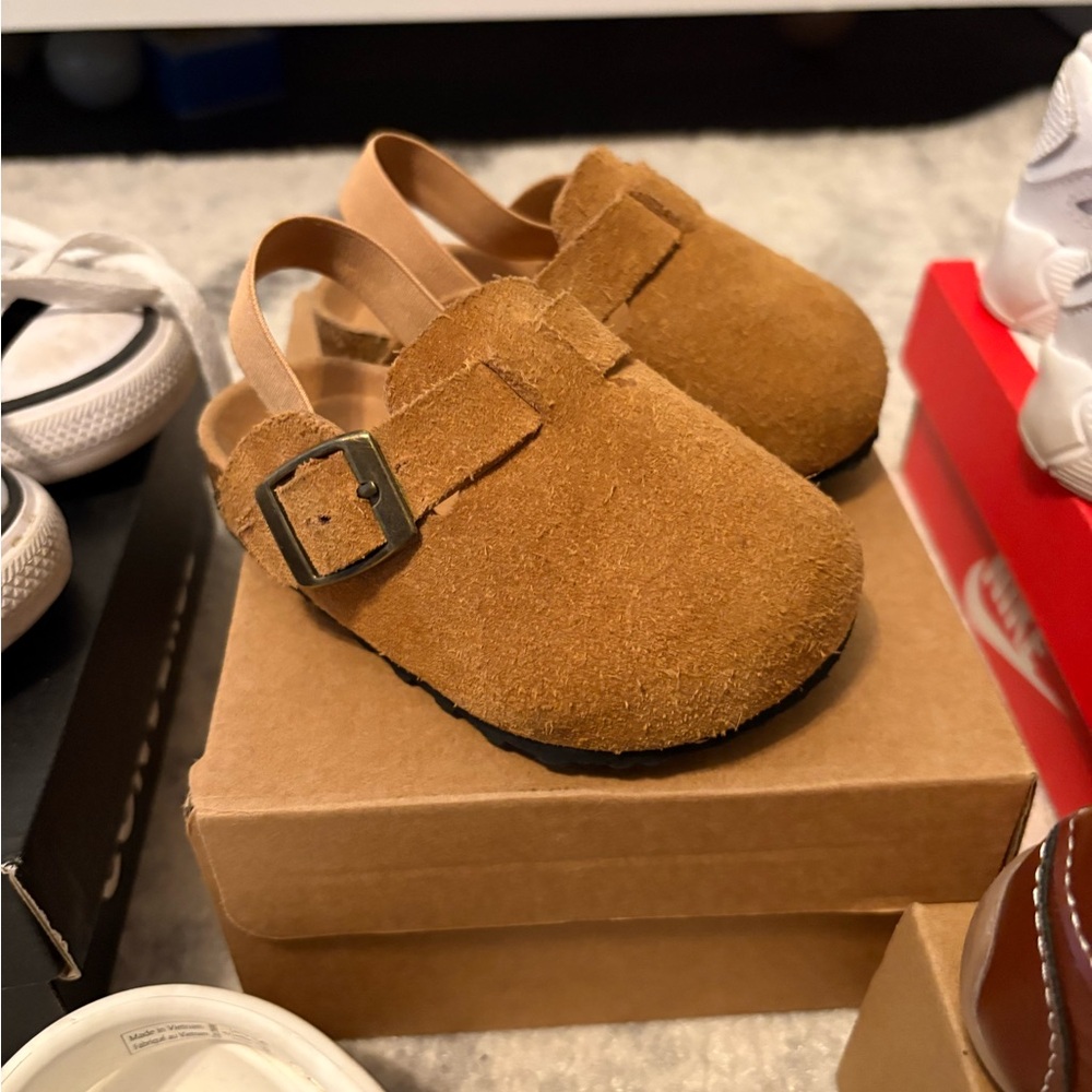 Toddler Suede Buckle Clog - Tan